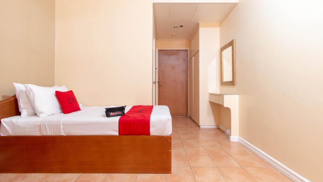 Reddoorz @ Downtown Tacloban Hotel Exterior photo